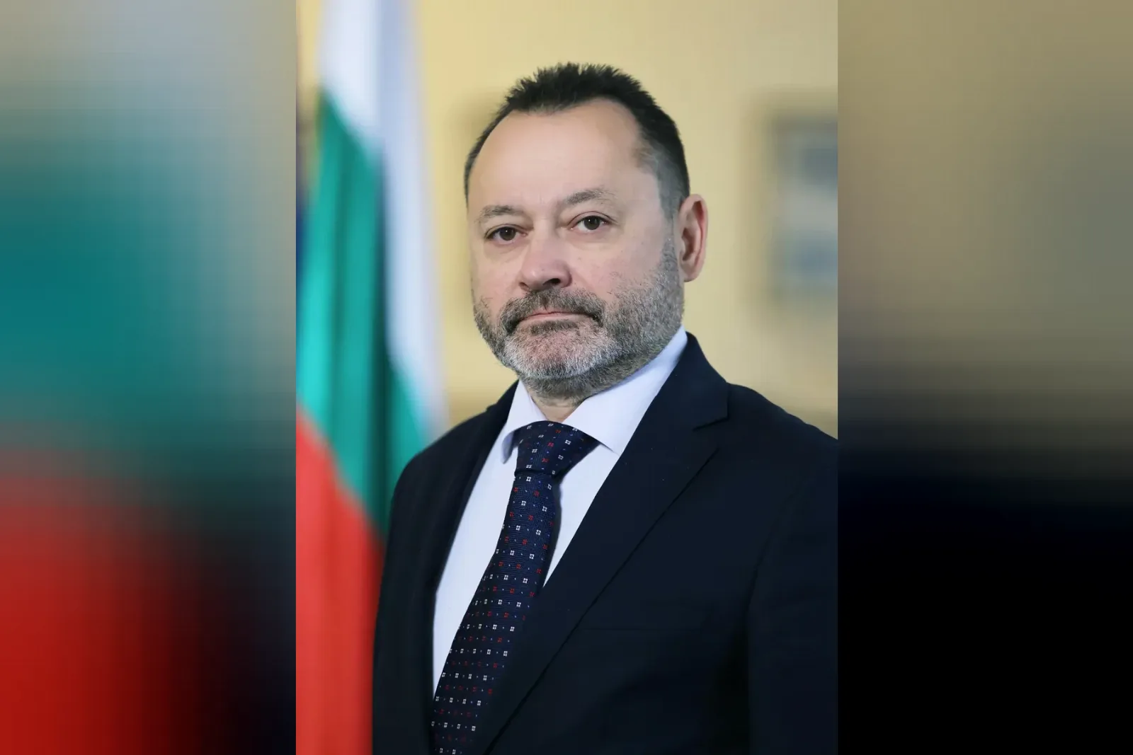 Министърът на правосъдието проверява 12 нотариуса заради „Баба Алино“