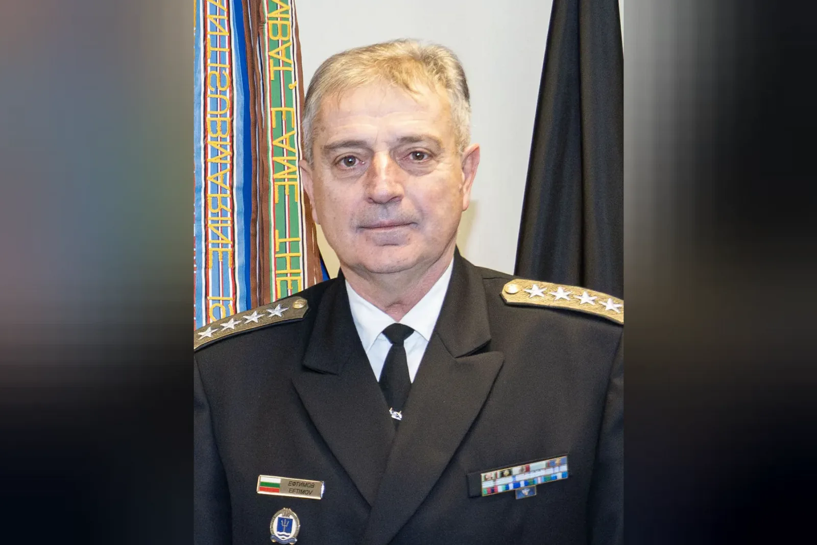 Адмирал Емил Ефтимов подаде рапорт за напускане на армията