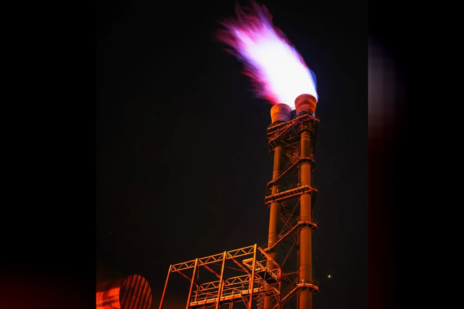 КЕВР утвърди газ по 44,09 евро за октомври и отказа по-високата заявка на „Булгаргаз“