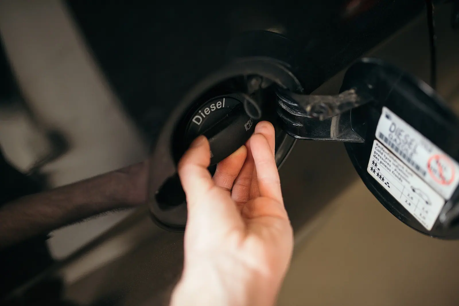 Parliament's economy committee rejects GERB-SDS bill for cheaper fuel