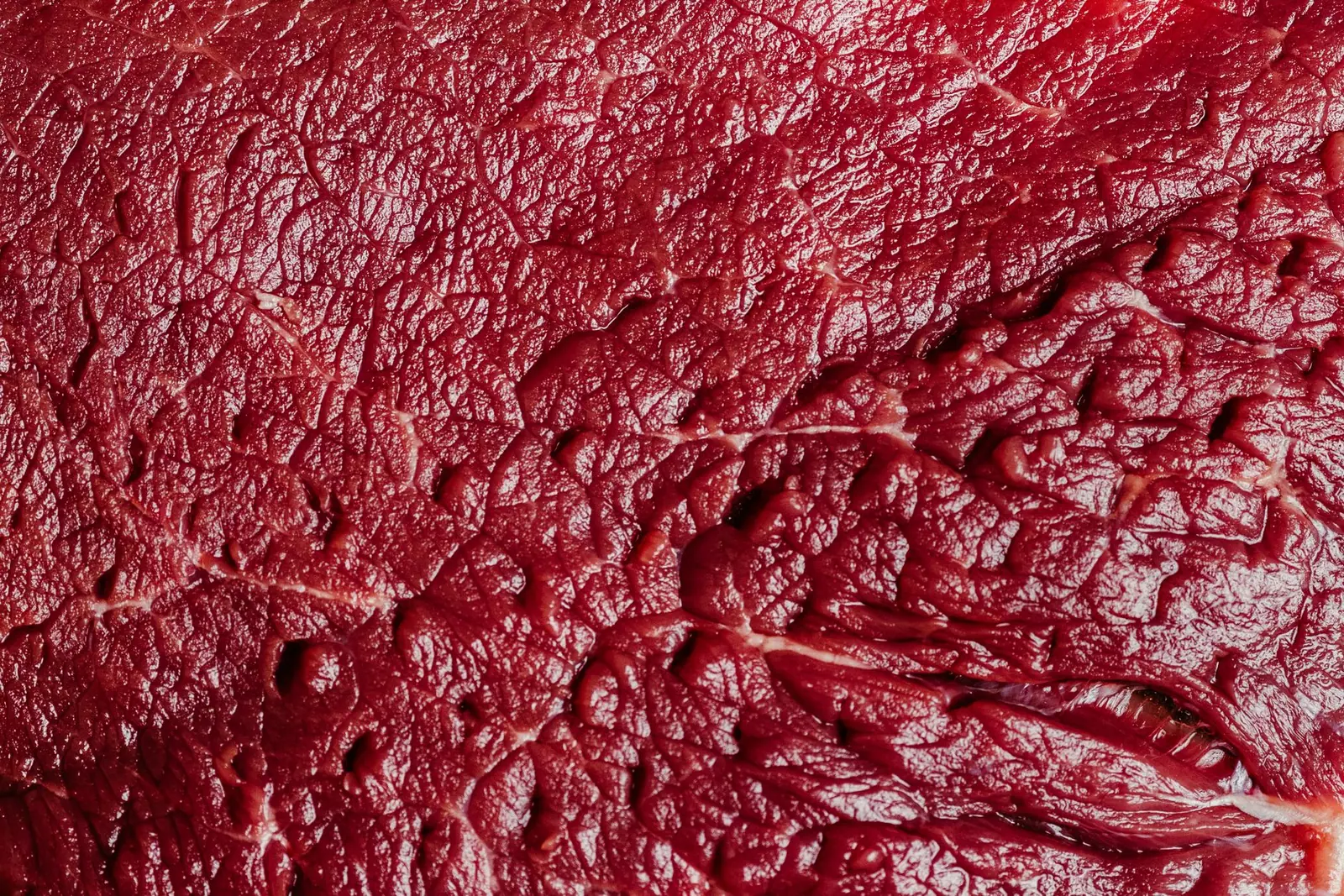 Eurostat: 15.8% of Bulgarians could not afford meat every other day